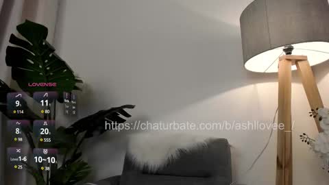 ashllovee online show from 02.22.25