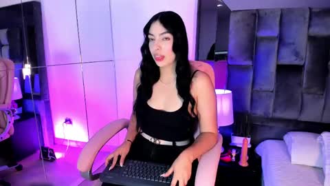 Ashly online show from 05.19.26
