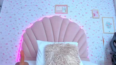 Ashly online show from 12.24.24