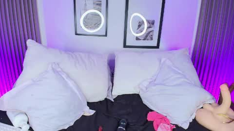    online show from 04.06.26