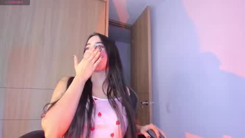 Paula Baleta  online show from 07.10.26