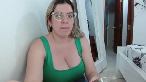 AshlyMoon online show from 01.07.25