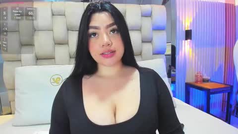 ashlyn online show from 02.10.25