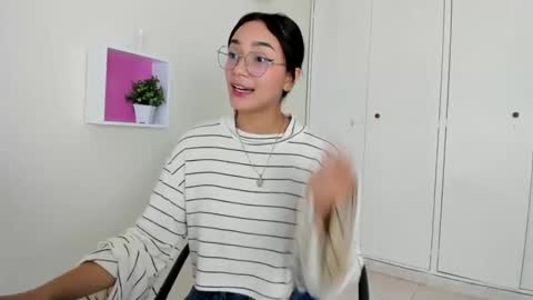 Snapshot of asiam_brunet chatting on 12.23.24 Camila online show from 12.23.24