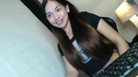Snapshot of asian_kati chatting on 10.20.25 theakati online show from 10.20.25