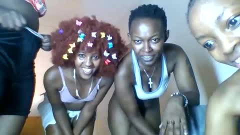 Snapshot of asian_pinay01 chatting on 10.20.25 Asia online show from 10.20.25