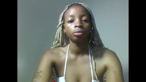 Snapshot of asian_pinay01 chatting on 12.17.25 Asia online show from 12.17.25