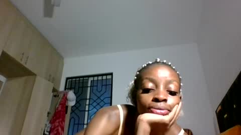 Snapshot of asian_pinay01 chatting on 07.14.26 Asia online show from 07.14.26