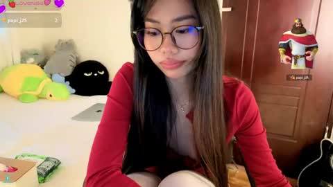 Snapshot of asianbabecandy chatting on 06.13.26 candy online show from 06.13.26