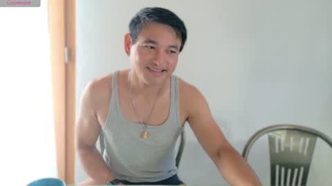 Snapshot of asianboy_sunny chatting on 06.18.26 AsianBoy Sunny online show from 06.18.26