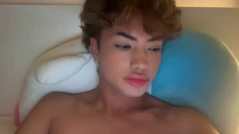 Snapshot of asianboyjerkz chatting on 06.17.26 asianboyjerkz online show from 06.17.26