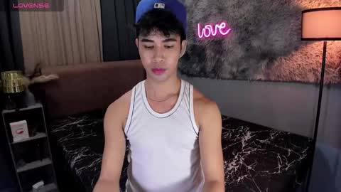 Snapshot of asiancum_peter chatting on 09.25.25 asiancum_peter online show from 09.25.25