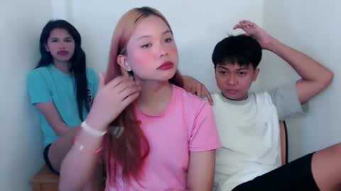   online show from 02.03.25