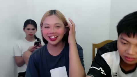   online show from 02.04.25