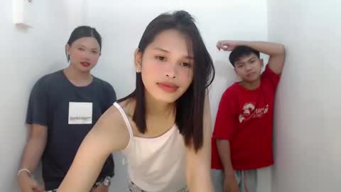   online show from 03.06.25