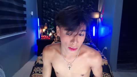 asianfuckertwink online show from 12.17.25