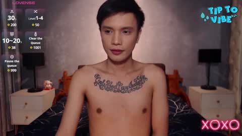 Snapshot of asianguy_nextdoor chatting on 02.14.25 AsherMiller online show from 02.14.25