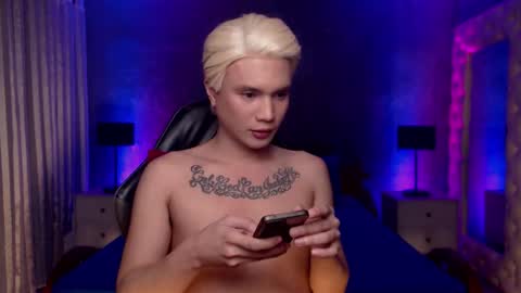 Snapshot of asianguy_nextdoor chatting on 09.10.25 AsherMiller online show from 09.10.25