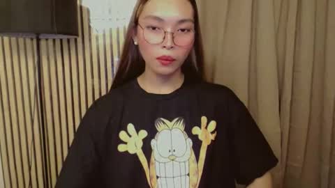 HI IM TAMIRA LOOKING FOR SERIOUS RELATIONSHIP online show from 10.18.25