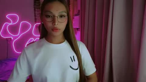 HI IM TAMIRA LOOKING FOR SERIOUS RELATIONSHIP online show from 04.20.26