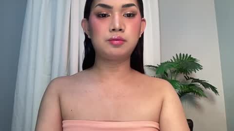 Snapshot of asiansweet_lily chatting on 07.14.26 Lily online show from 07.14.26