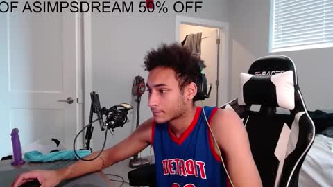 Snapshot of asimpsdream chatting on 11.15.25 asimpsdream online show from 11.15.25