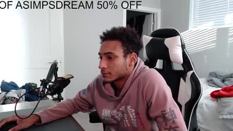 Snapshot of asimpsdream chatting on 11.19.25 asimpsdream online show from 11.19.25