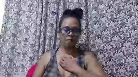 Snapshot of aslanne chatting on 04.29.26 aslanne online show from 04.29.26