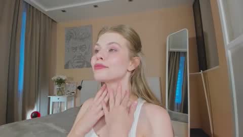 Sasha online show from 10.15.25