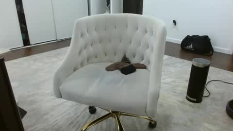 latex online show from 02.21.25