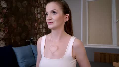 Snapshot of assprincesshot chatting on 09.15.25 assprincesshot online show from 09.15.25