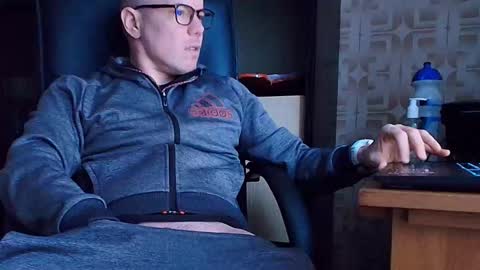 Snapshot of asterion51 chatting on 01.18.26 asterion51 online show from 01.18.26