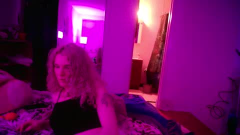 AstoriaLove online show from 02.12.25