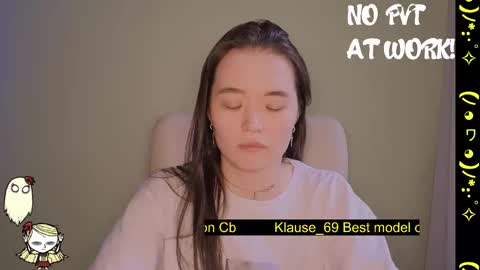 Snapshot of astra_lis chatting on 02.18.25 Astra online show from 02.18.25