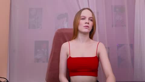 Snapshot of astra_lis chatting on 02.26.25 Astra online show from 02.26.25