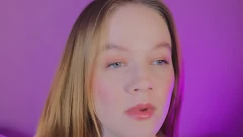 Snapshot of astra_lis chatting on 03.02.25 Astra online show from 03.02.25