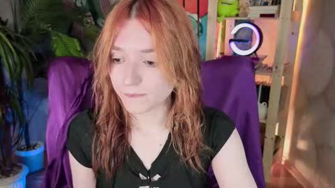 Snapshot of astra_lis chatting on 11.15.25 Astra online show from 11.15.25