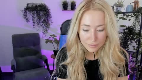 astramonroe online show from 04.09.26