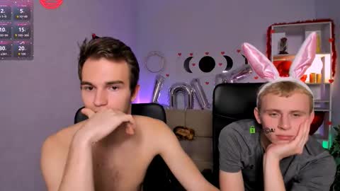 Snapshot of astren_villo chatting on 02.18.26 astren online show from 02.18.26