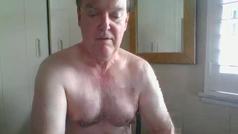 astute008 online show from 12.15.25