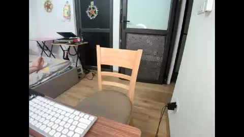 Snapshot of asuka_9x chatting on 10.05.25 asuka_9x online show from 10.05.25