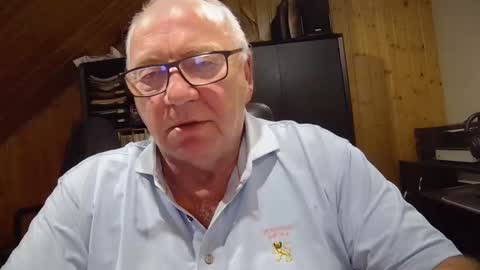 Snapshot of asusandy chatting on 11.18.25 asusandy online show from 11.18.25