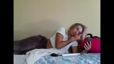 AsyaLu online show from 09.19.25