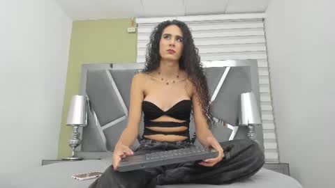 Snapshot of atenea_sexxx chatting on 07.21.26 atenea online show from 07.21.26