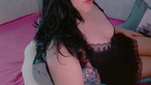 Juliana online show from 10.03.25