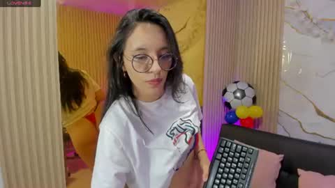 Snapshot of athenaa_tay chatting on 07.10.26 Atenea online show from 07.10.26