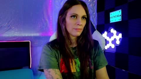 Athena Autumn online show from 02.06.25