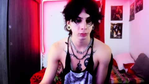 Snapshot of atheneoo_ chatting on 12.13.24 athenauwu online show from 12.13.24