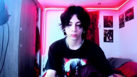 Snapshot of atheneoo_ chatting on 12.28.24 athenauwu online show from 12.28.24