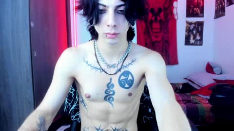 Snapshot of atheneoo_ chatting on 02.03.25 athenauwu online show from 02.03.25